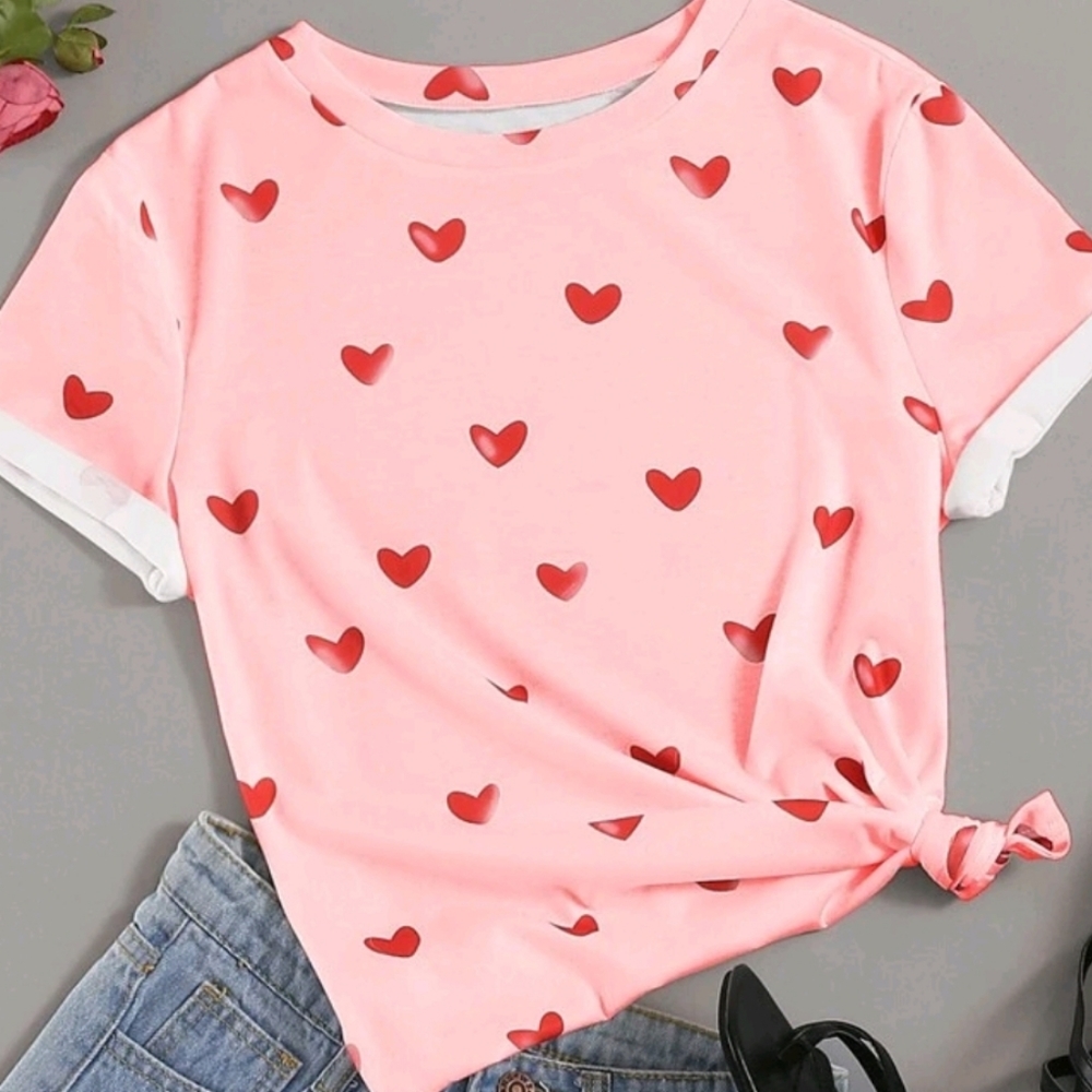PLUS SIZE PINK HEART TEE